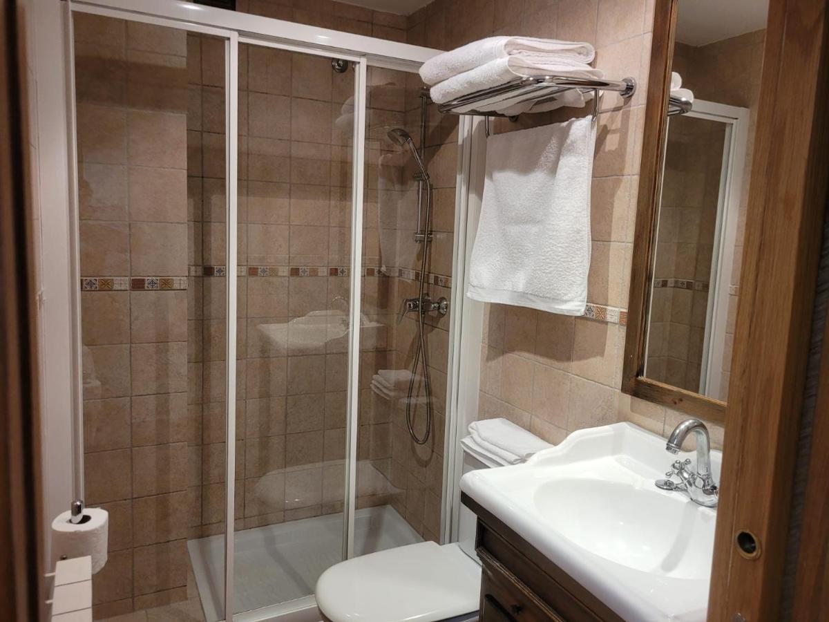 Apartamentos Casa Espanol Брото Экстерьер фото